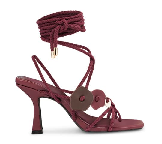 High-Quality Shoe Retouch Service